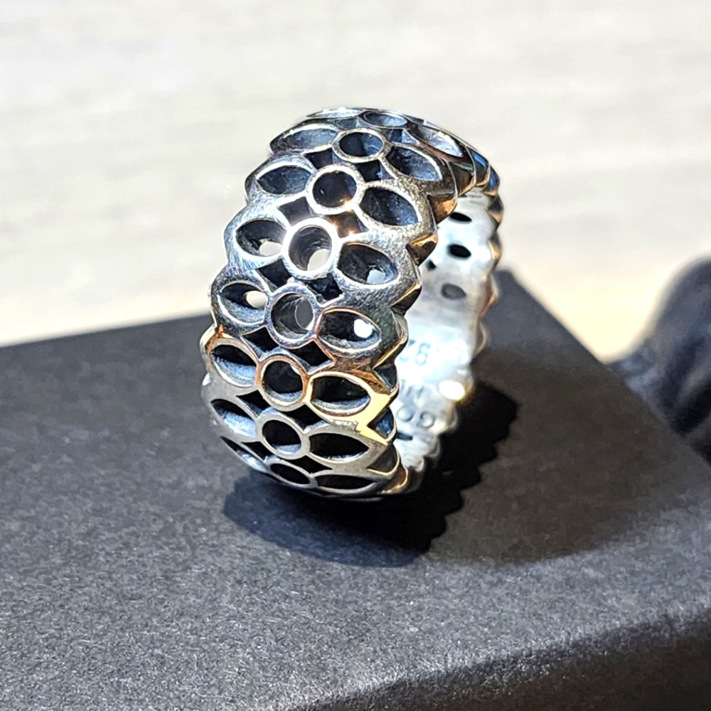 Good Art Hlywd sterling silver ring NEW